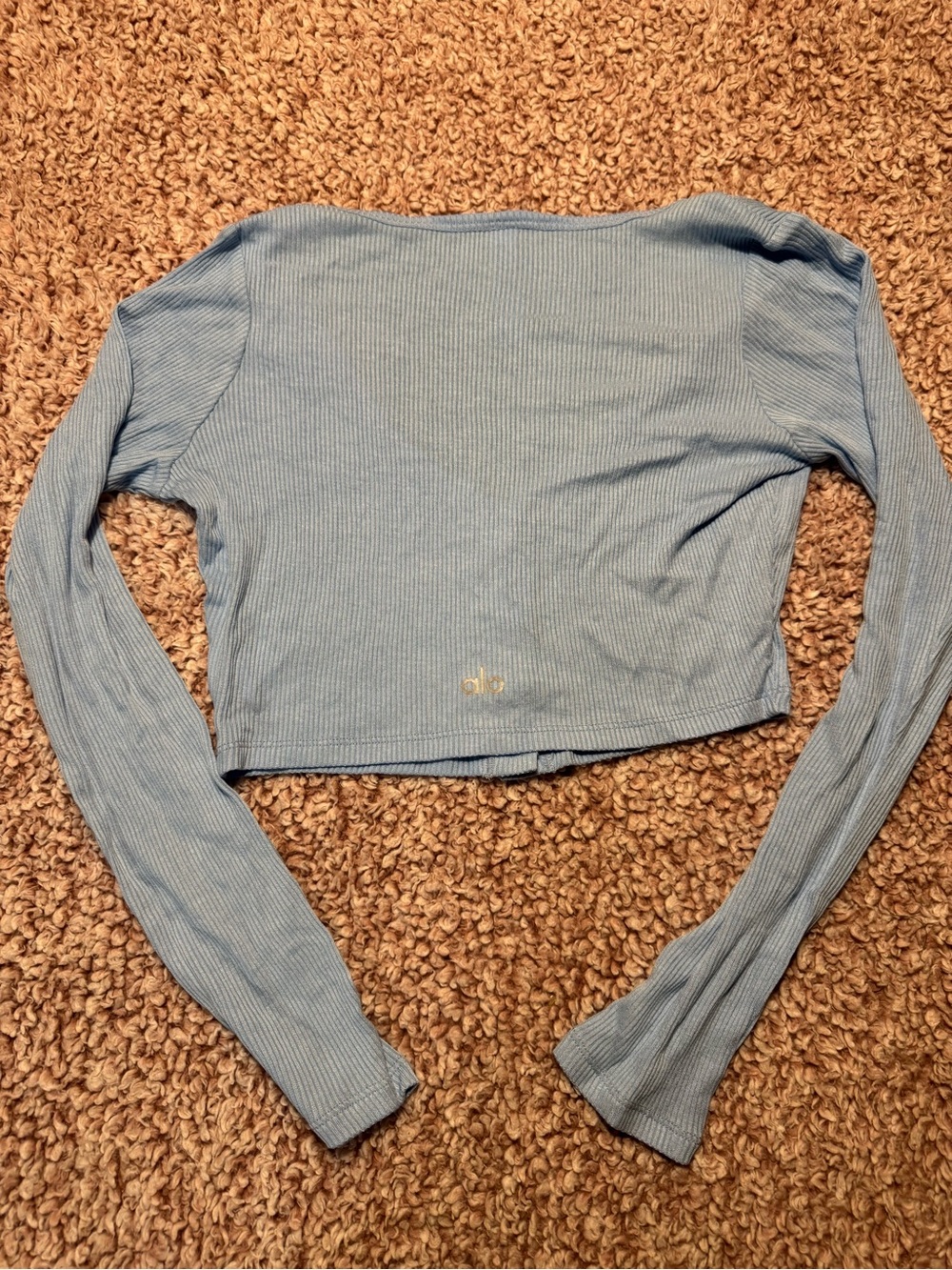 Alo Light Blue Ribbed Button-Front Crop Top - Picture 2 of 2